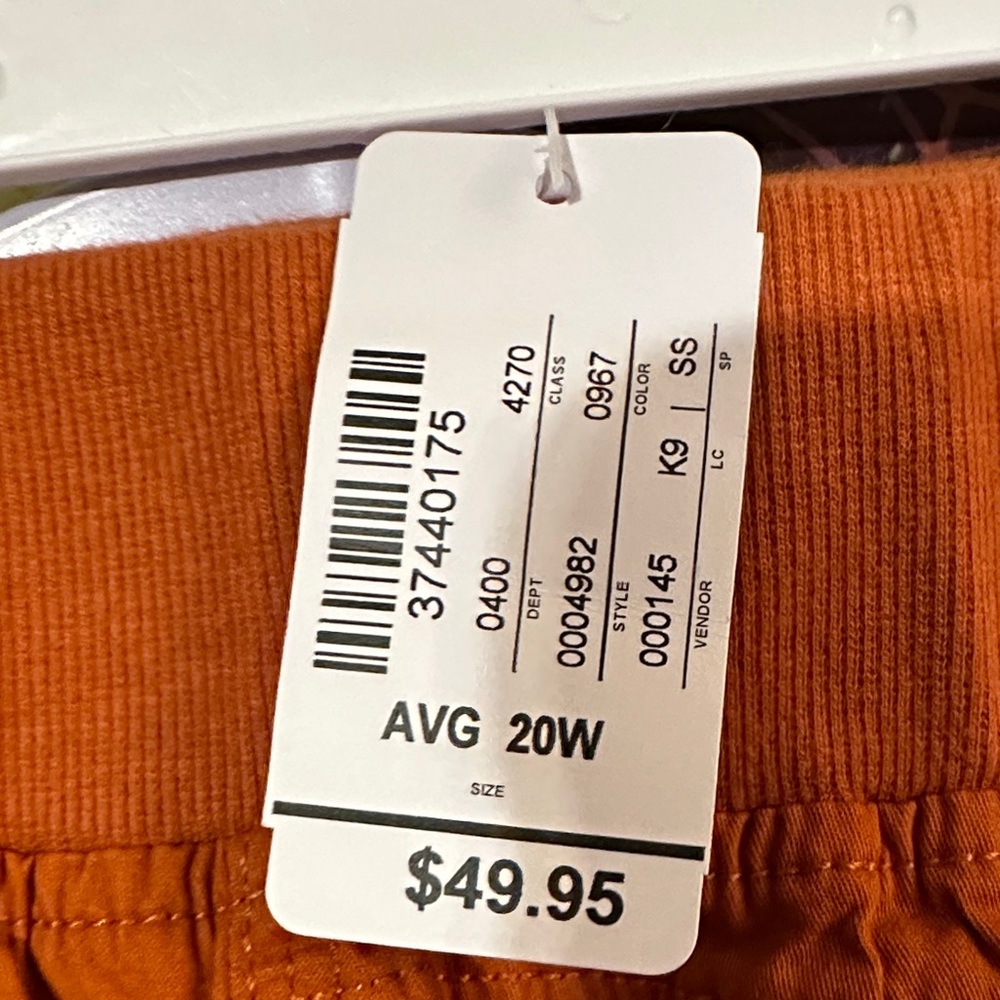 CJ Banks Orange Capris with Pockets - Picture 3 of 8